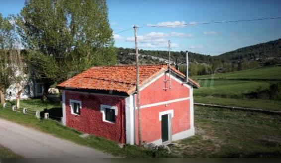 Albergue y Casa Rural "La Estación del Río Lobos"